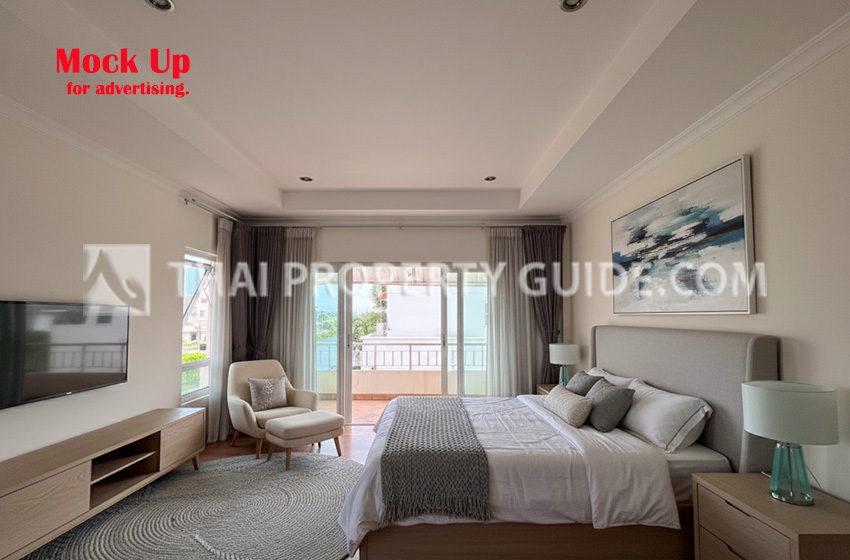 House with Shared Pool in Sukhumvit 